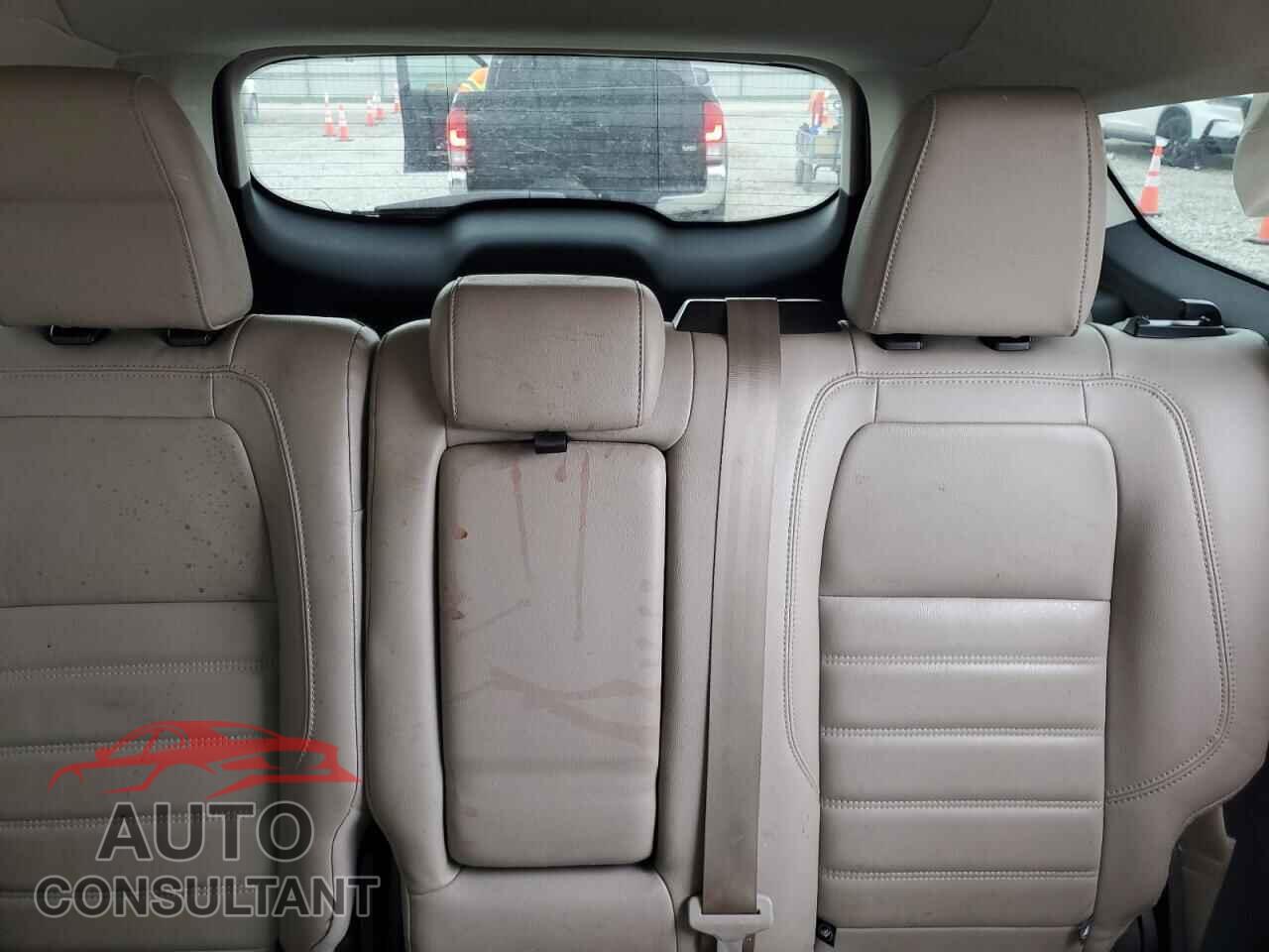 FORD ESCAPE 2017 - 1FMCU0J99HUB00855