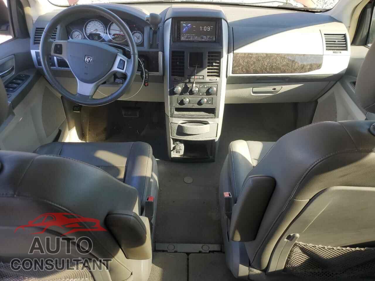 DODGE CARAVAN 2010 - 2D4RN5DX2AR363519
