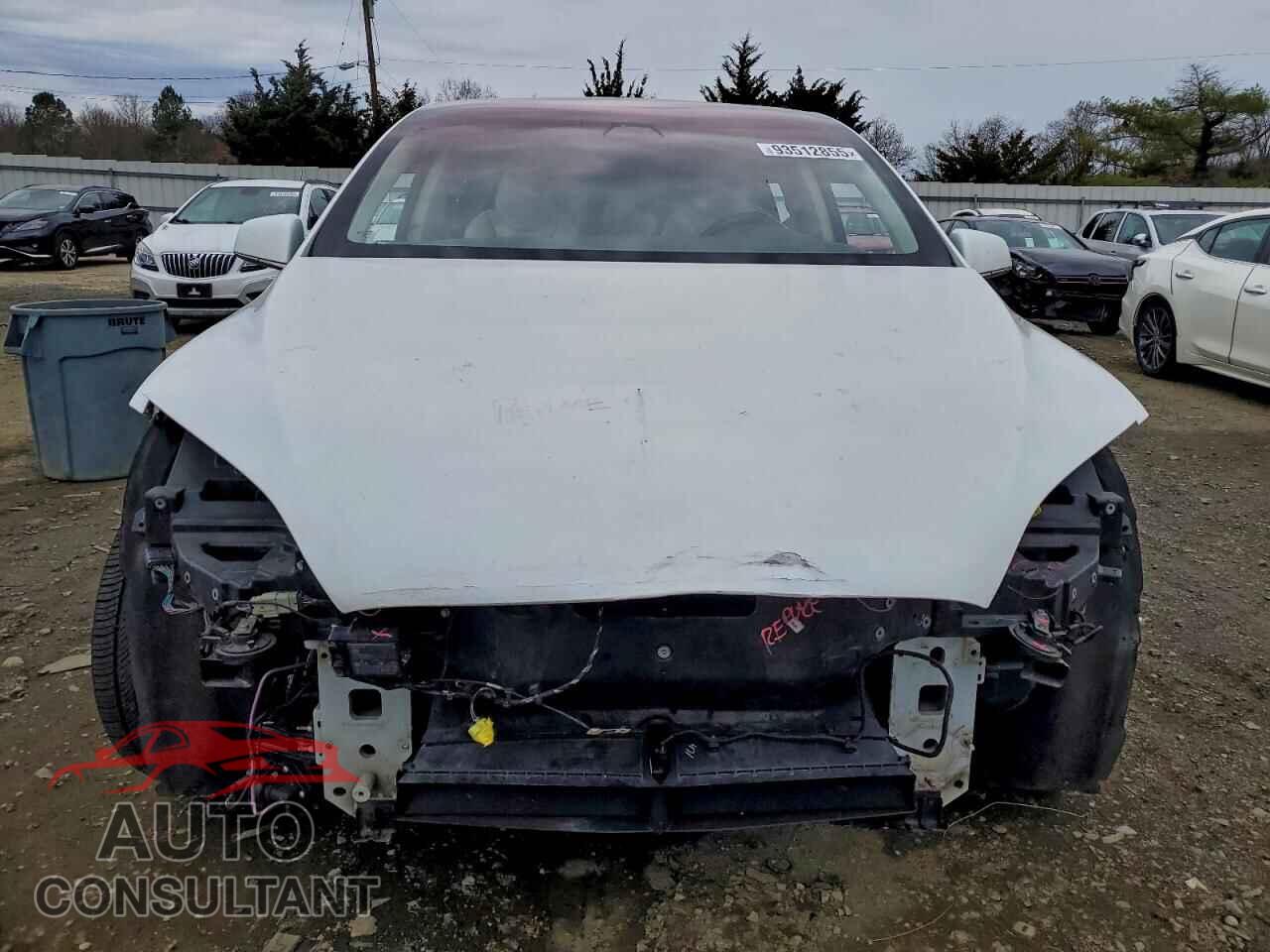 TESLA MODEL X 2018 - 5YJXCAE29JF112367