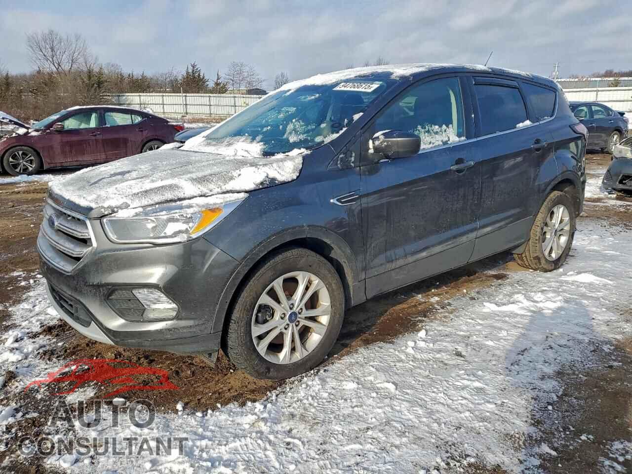 FORD ESCAPE 2017 - 1FMCU9GD8HUC62475