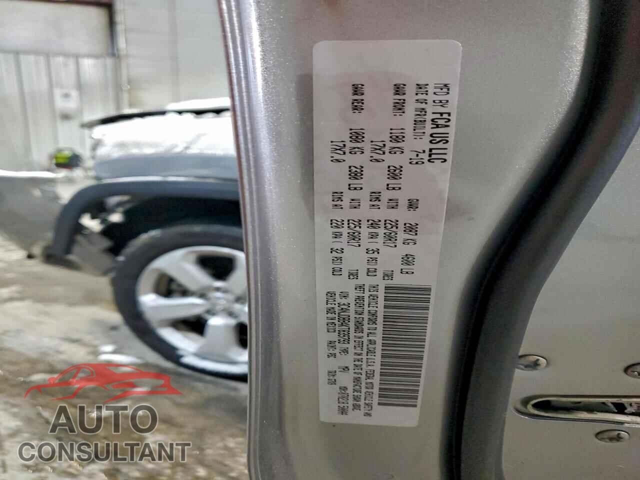 JEEP COMPASS 2019 - 3C4NJDBB4KT839793