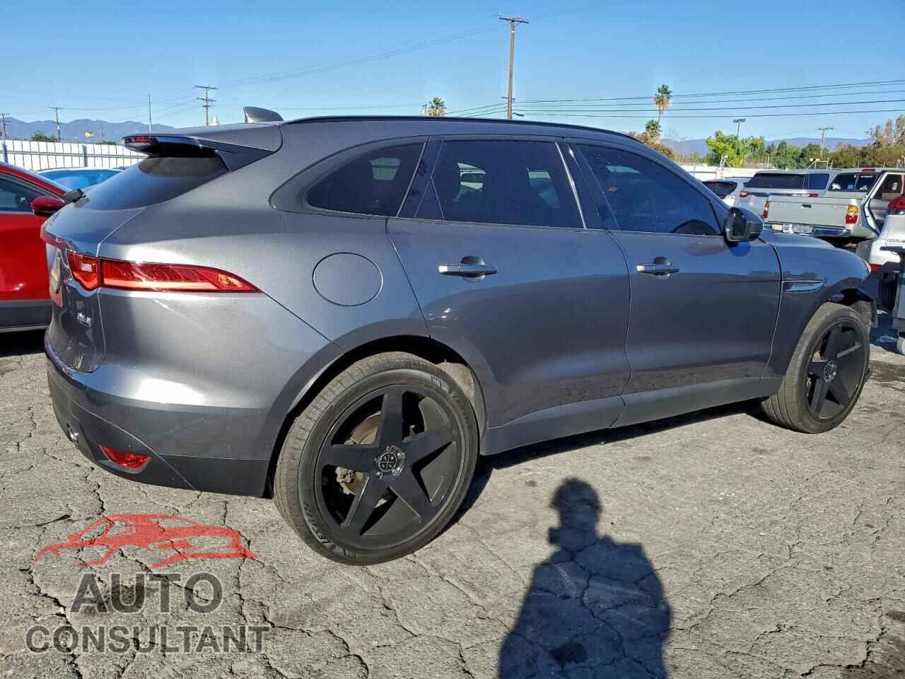 JAGUAR F-PACE 2017 - SADCJ2BV9HA084618