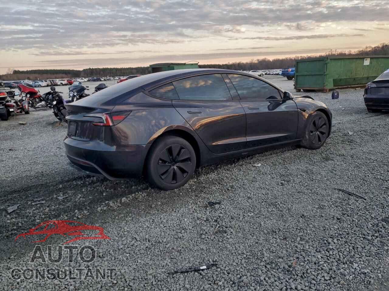 TESLA MODEL 3 2024 - 5YJ3E1EBXRF801936