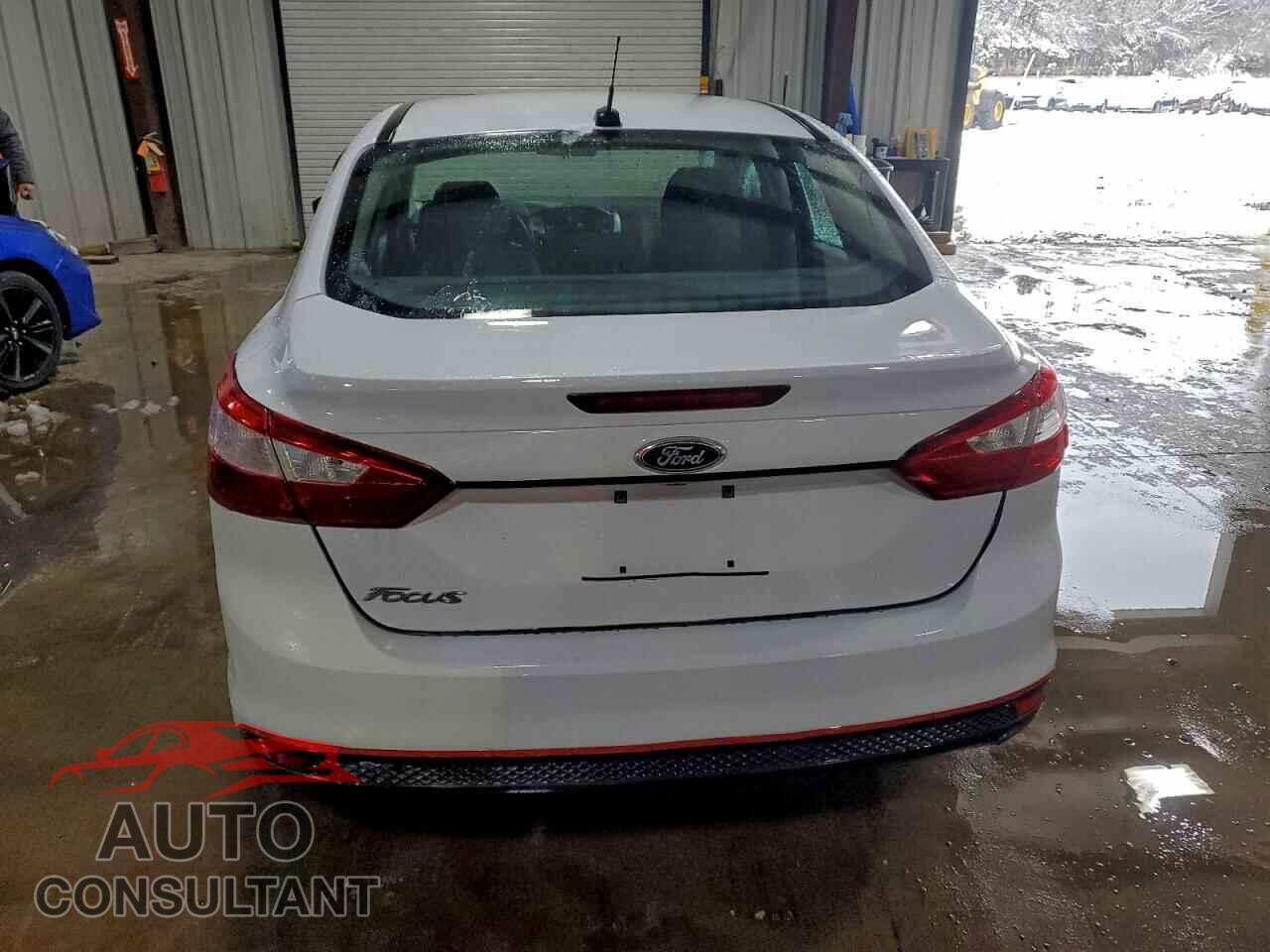 FORD FOCUS 2012 - 1FAHP3E22CL399819