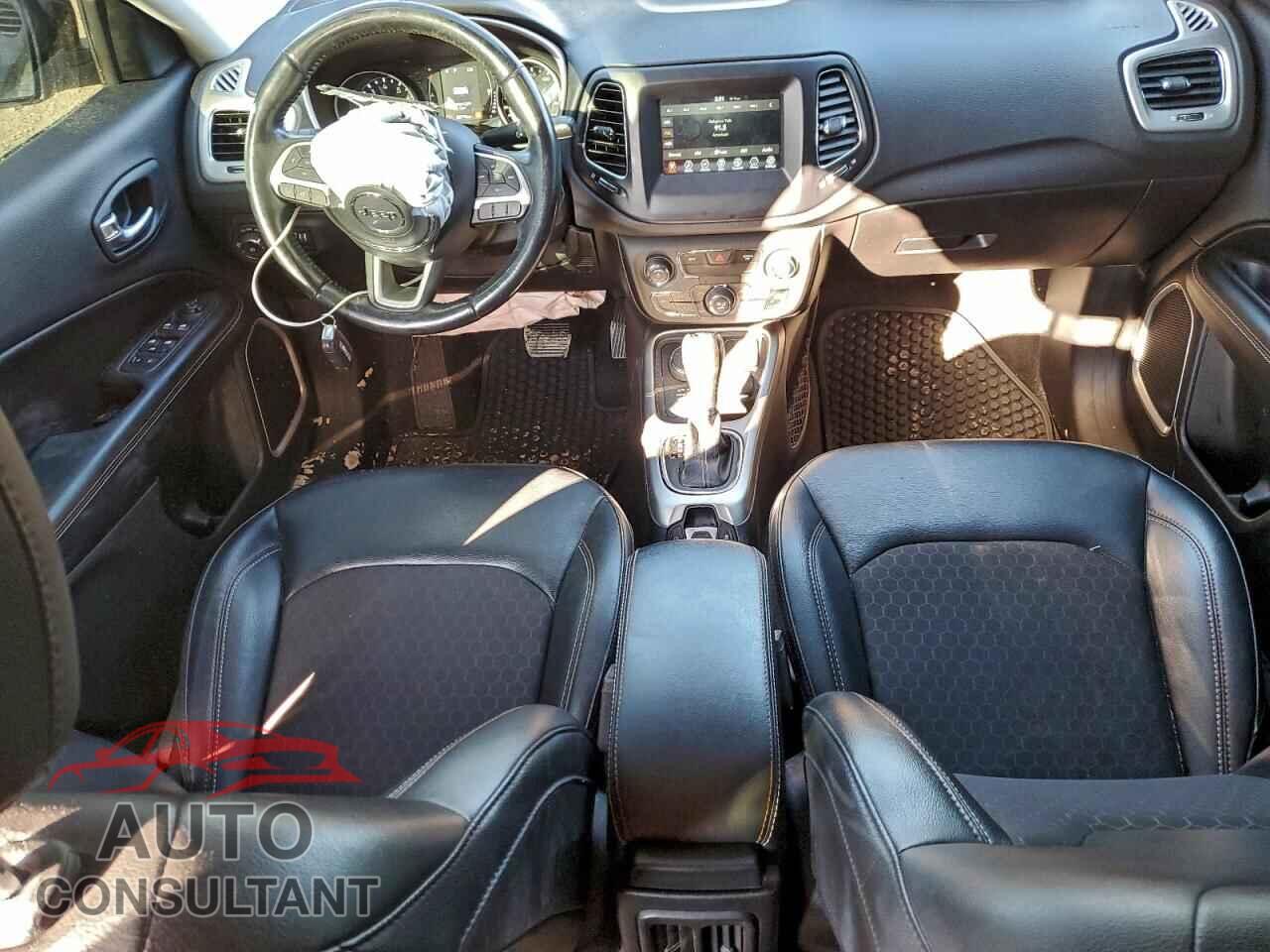 JEEP COMPASS 2019 - 3C4NJDBB3KT847688