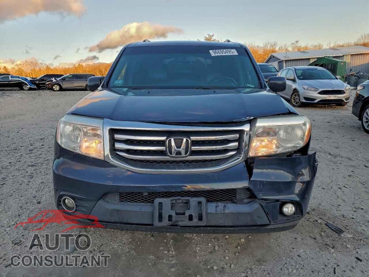 HONDA PILOT 2012 - 5FNYF4H9XCB079355