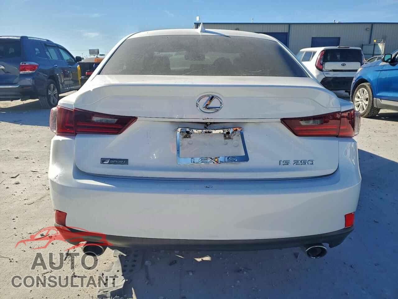 LEXUS IS 2015 - JTHBF1D22F5081621