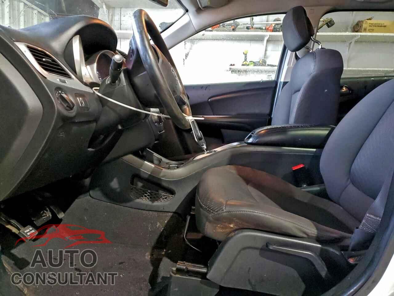 DODGE JOURNEY 2018 - 3C4PDCAB9JT443644