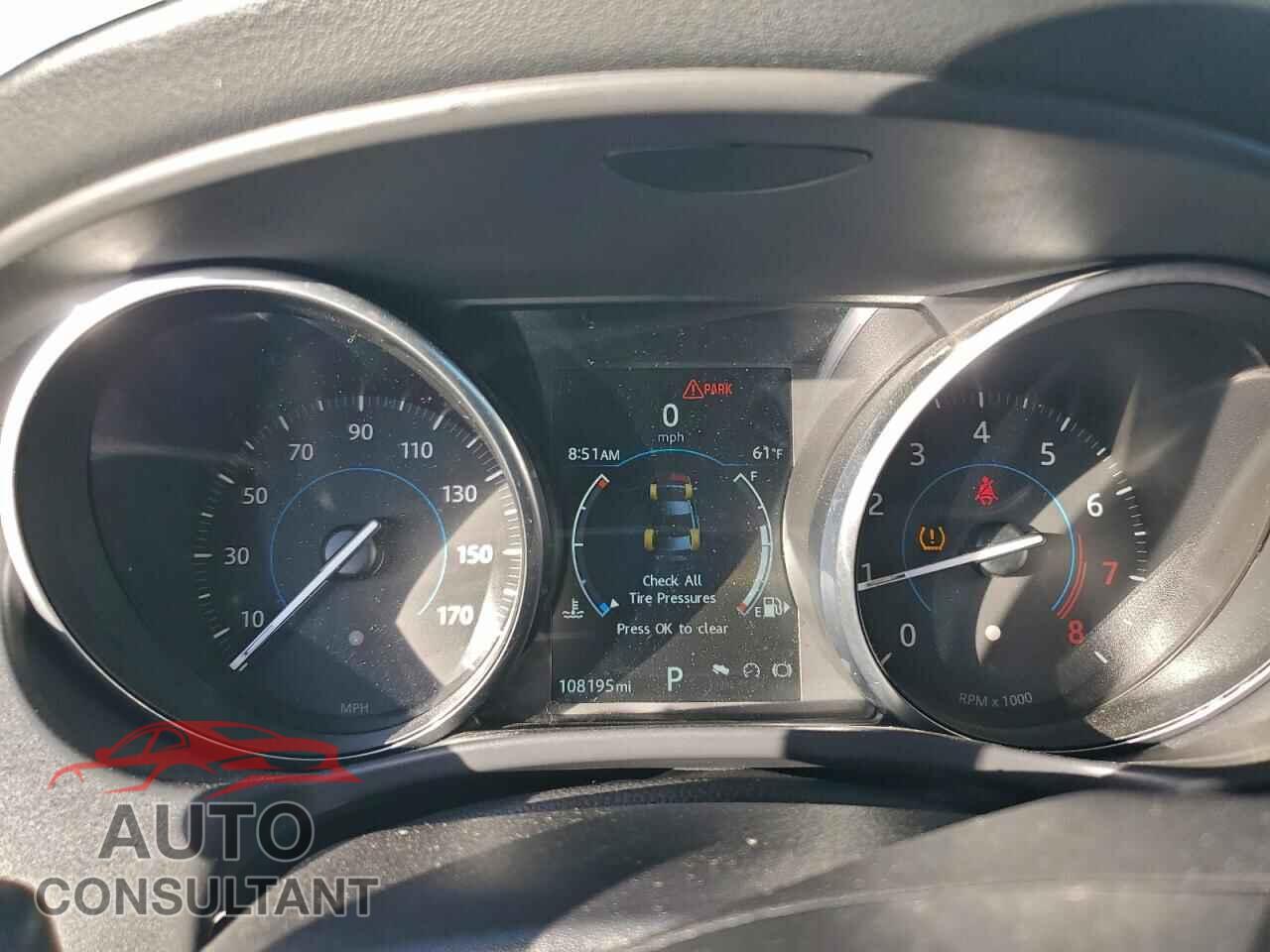 JAGUAR XE 2017 - SAJAJ4BVXHCP10617