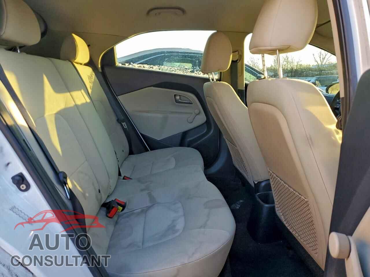 KIA RIO 2012 - KNADM5A38C6035265