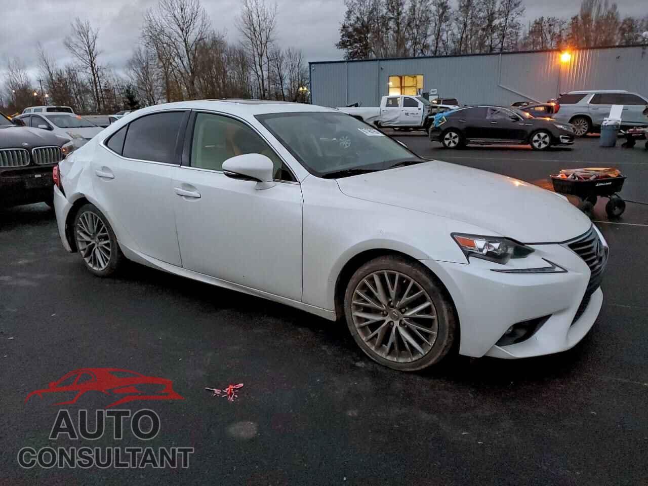 LEXUS IS 2015 - JTHCF1D27F5017854