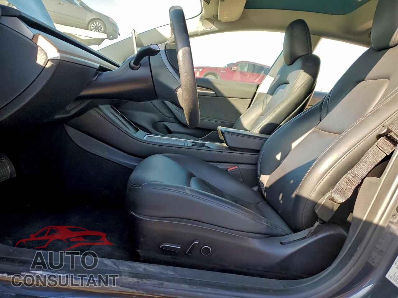 TESLA MODEL 3 2023 - 5YJ3E1EA8PF556963
