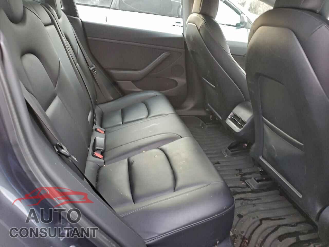 TESLA MODEL 3 2021 - 5YJ3E1EA1MF021064