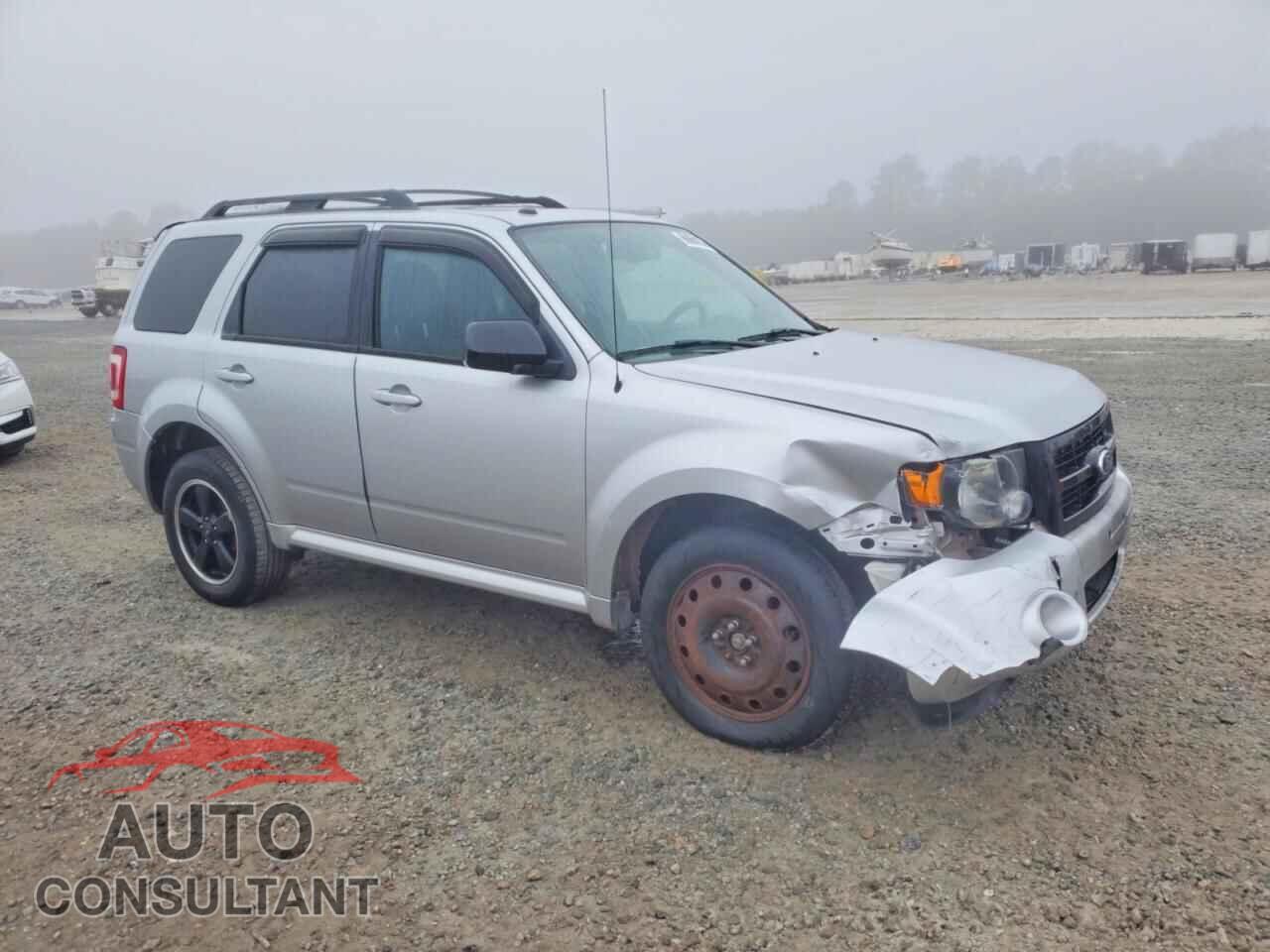 FORD ESCAPE 2010 - 1FMCU9DG2AKD16238