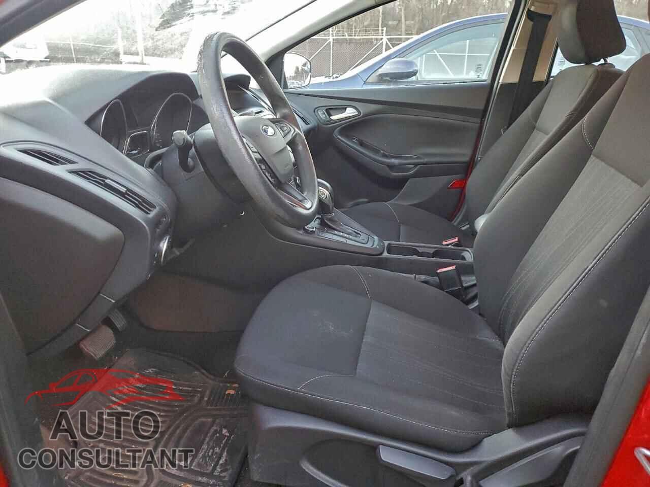 FORD FOCUS 2017 - 1FADP3FE9HL289526