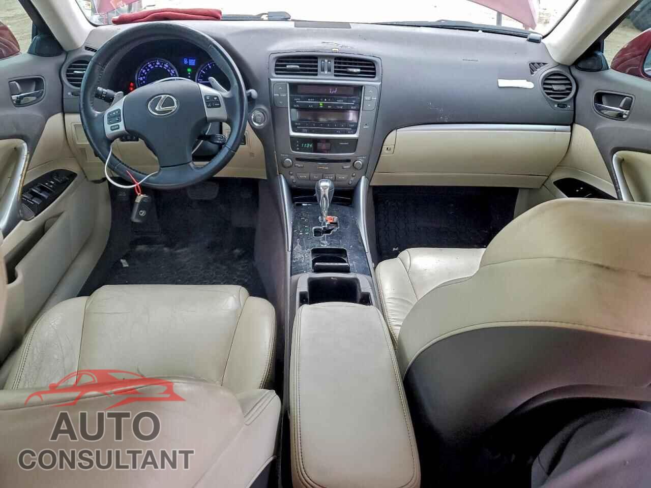 LEXUS IS 2011 - JTHBF5C23B5142672