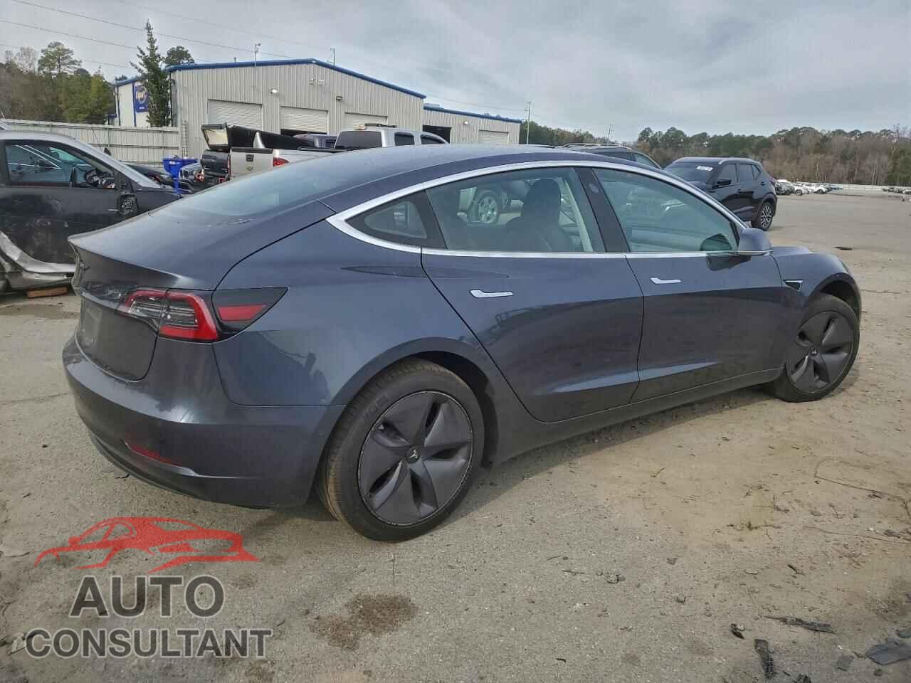 TESLA MODEL 3 2018 - 5YJ3E1EA3JF034555