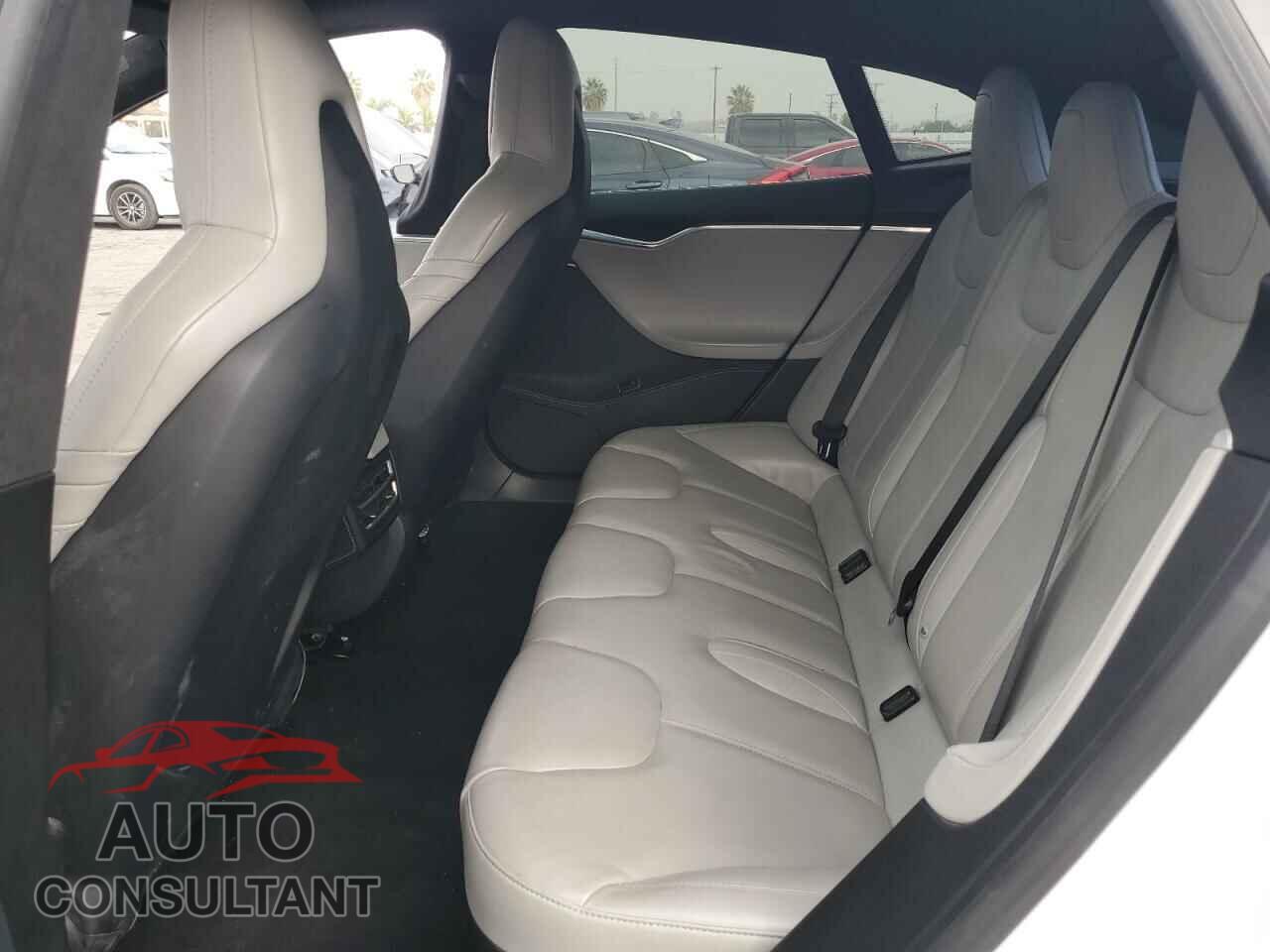 TESLA MODEL S 2015 - 5YJSA1S28FF088199