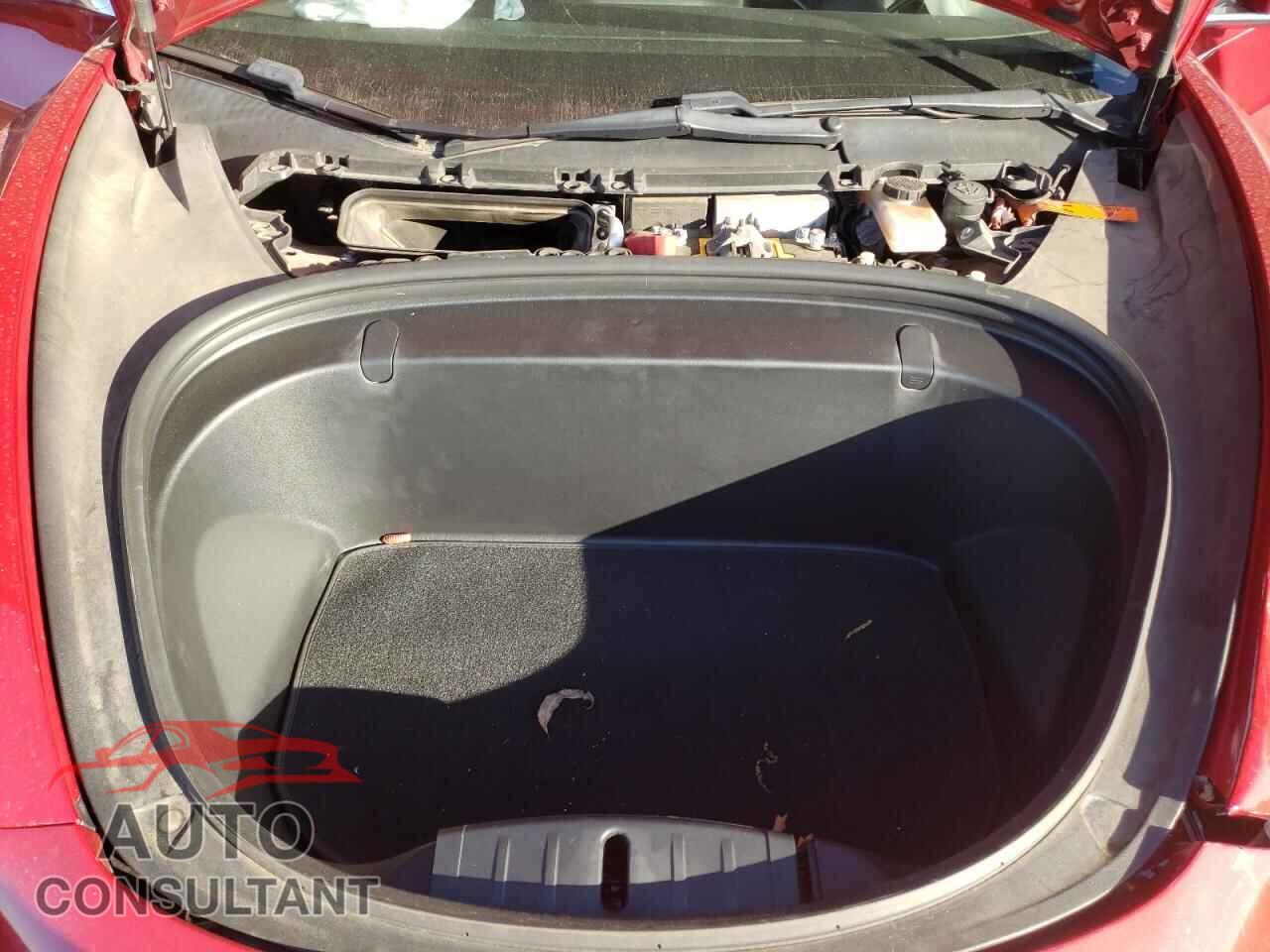 TESLA MODEL 3 2018 - 5YJ3E1EA1JF044923