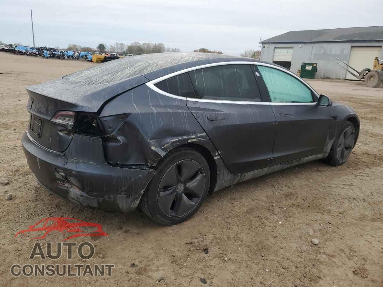 TESLA MODEL 3 2018 - 5YJ3E1EA7JF123870