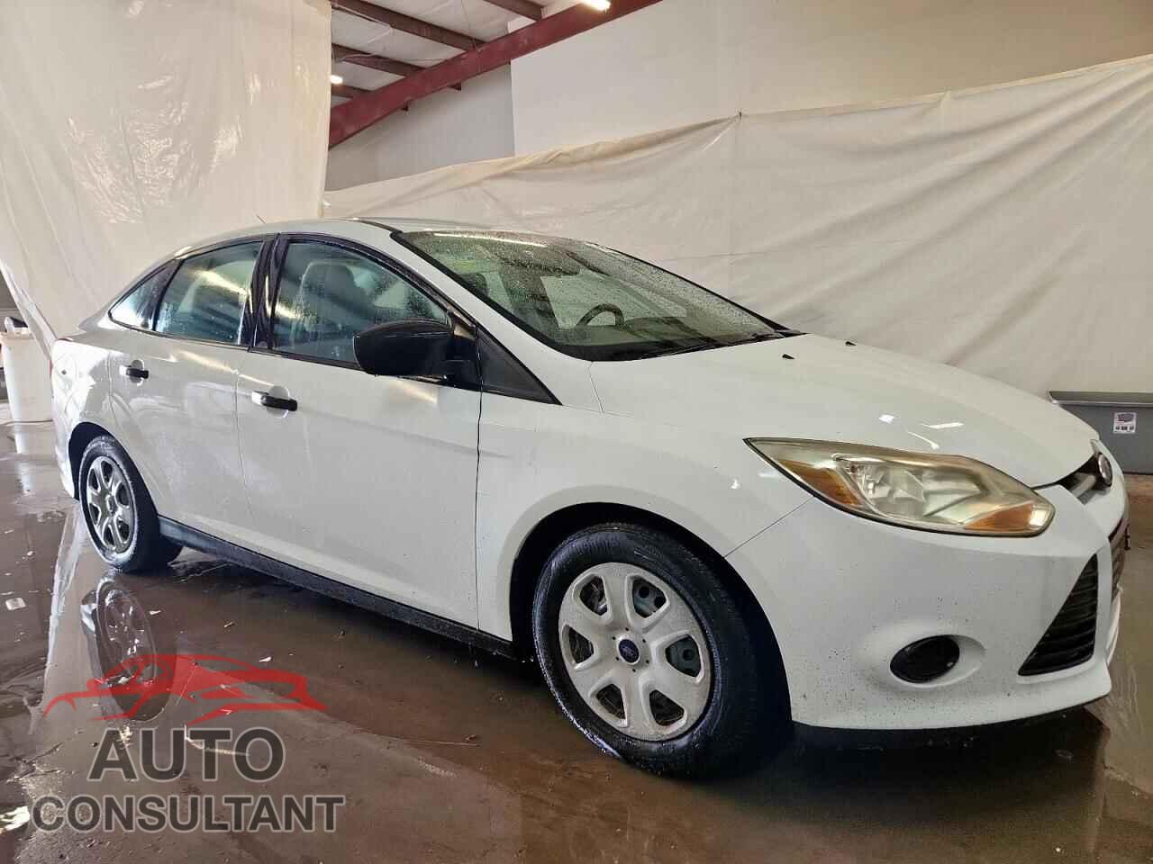 FORD FOCUS 2013 - 1FADP3E24DL276586