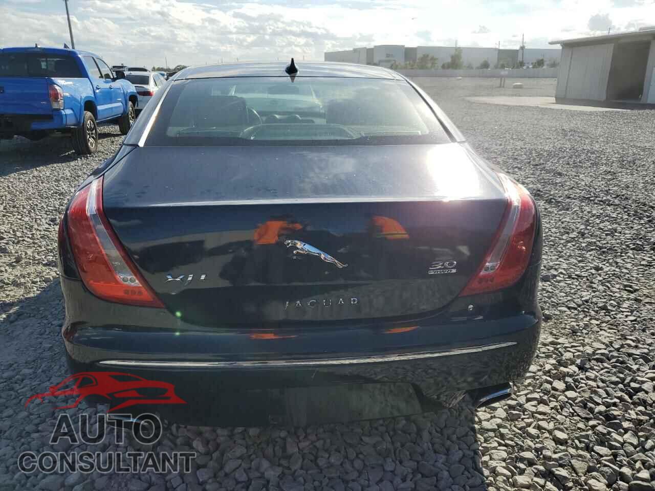 JAGUAR XJ 2013 - SAJWJ2GDXD8V49614
