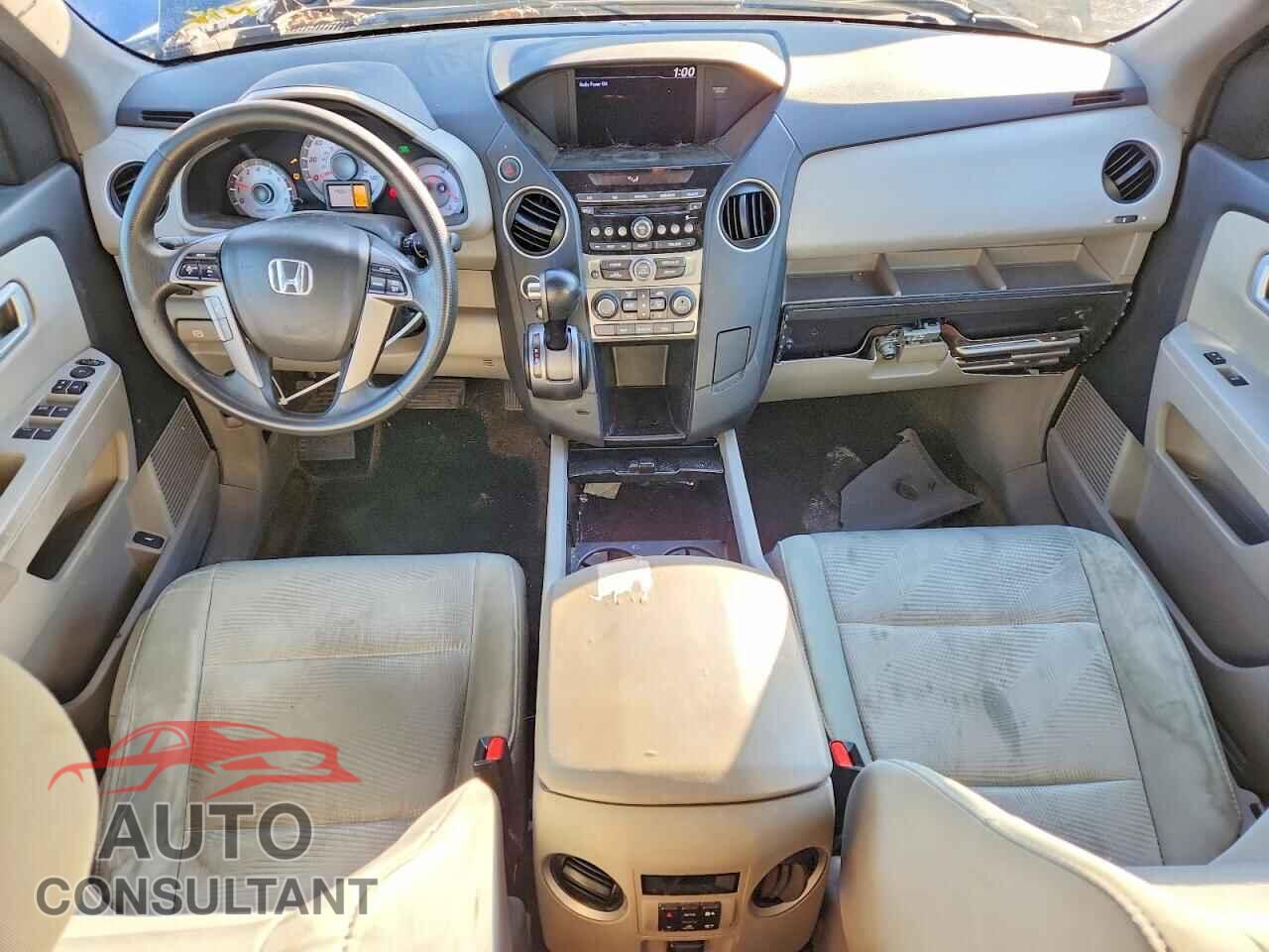 HONDA PILOT 2015 - 5FNYF4H26FB015997
