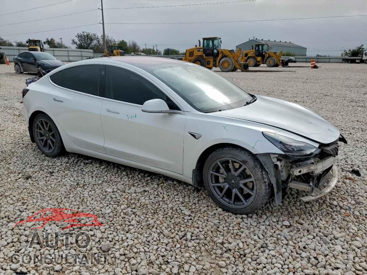 TESLA MODEL 3 2018 - 5YJ3E1EB6JF181378