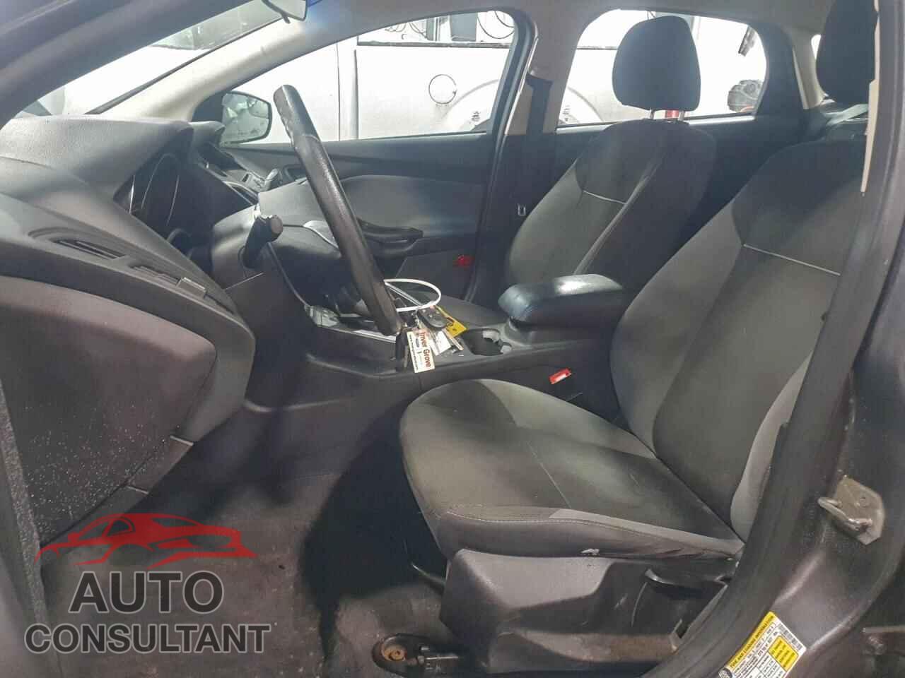 FORD FOCUS 2014 - 1FADP3F21EL144174