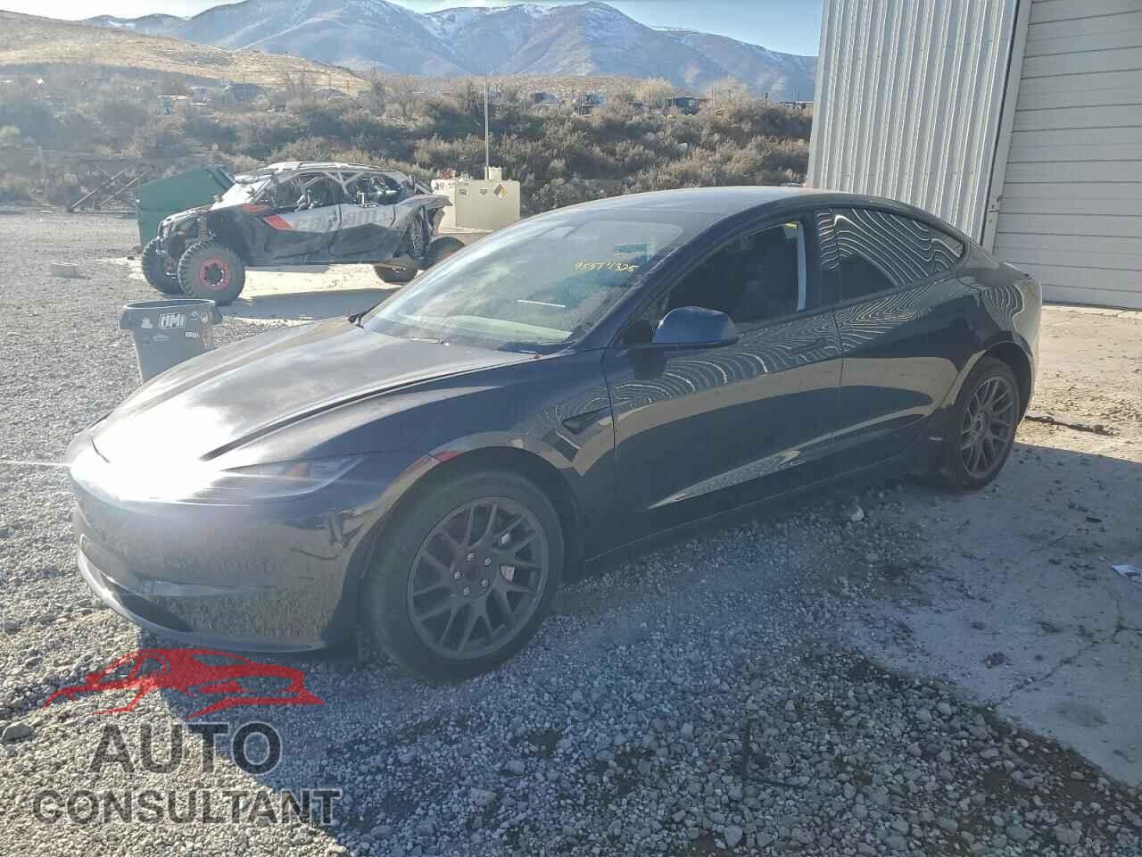 TESLA MODEL 3 2025 - 5YJ3E1EA7SF883007