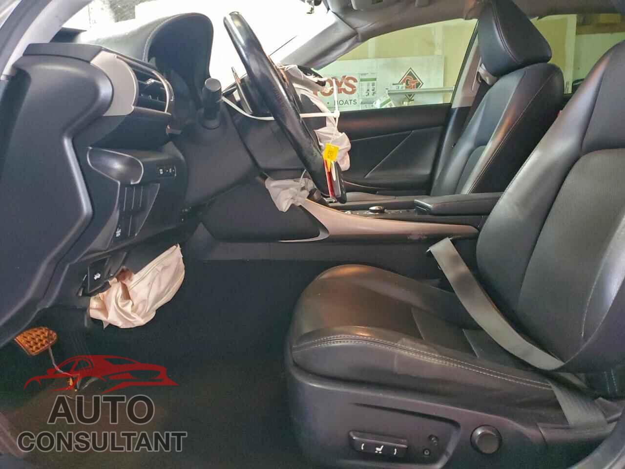LEXUS IS 2016 - JTHBA1D28G5006311