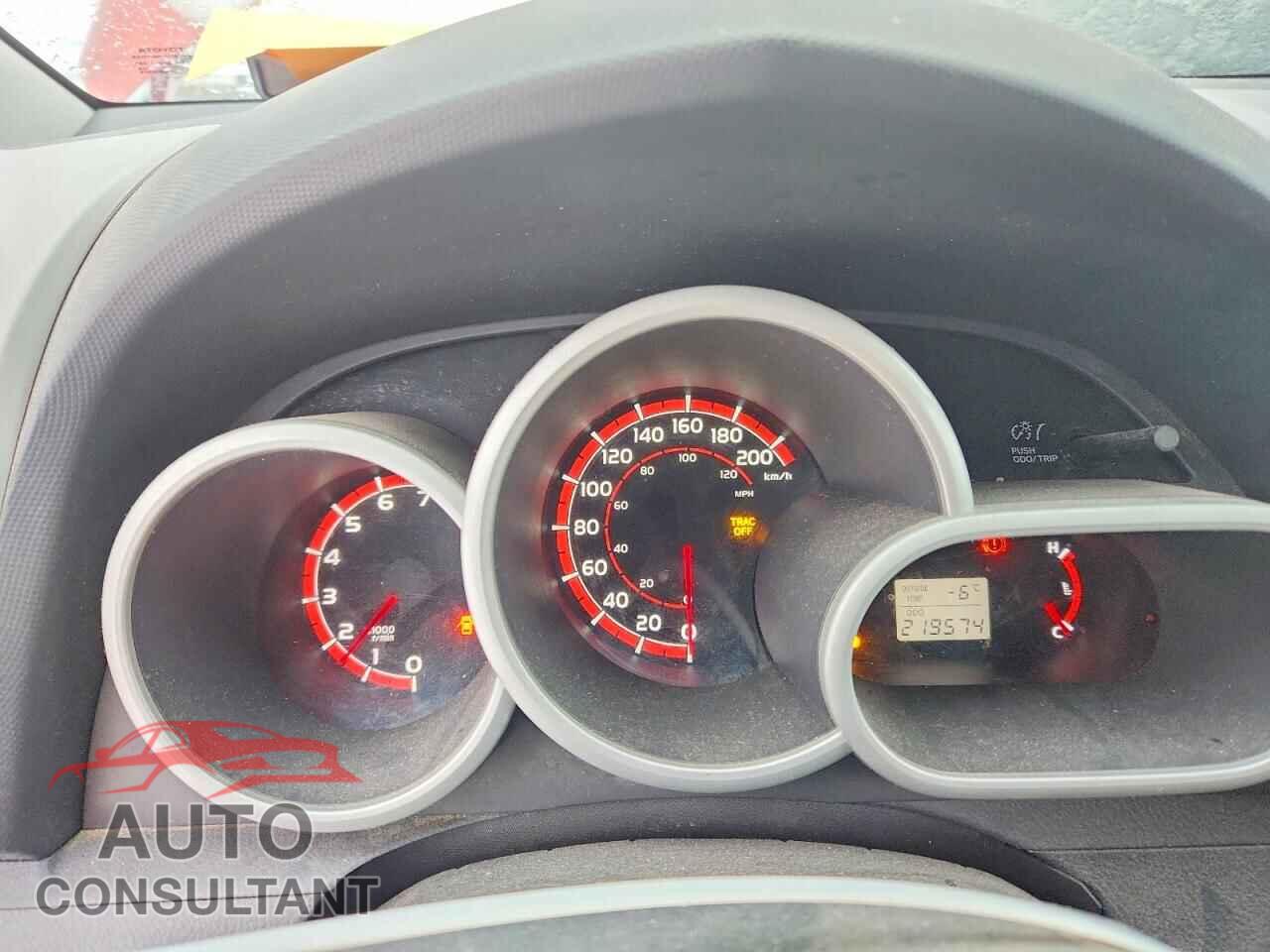 TOYOTA MATRIX 2013 - 2T1KU4EE5DC032012