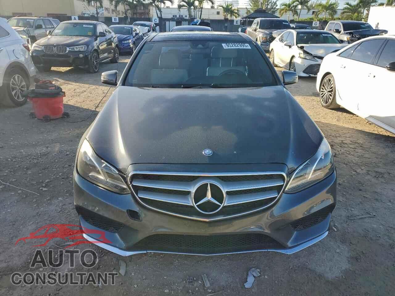 MERCEDES-BENZ E-CLASS 2015 - WDDHF5KB2FB102609