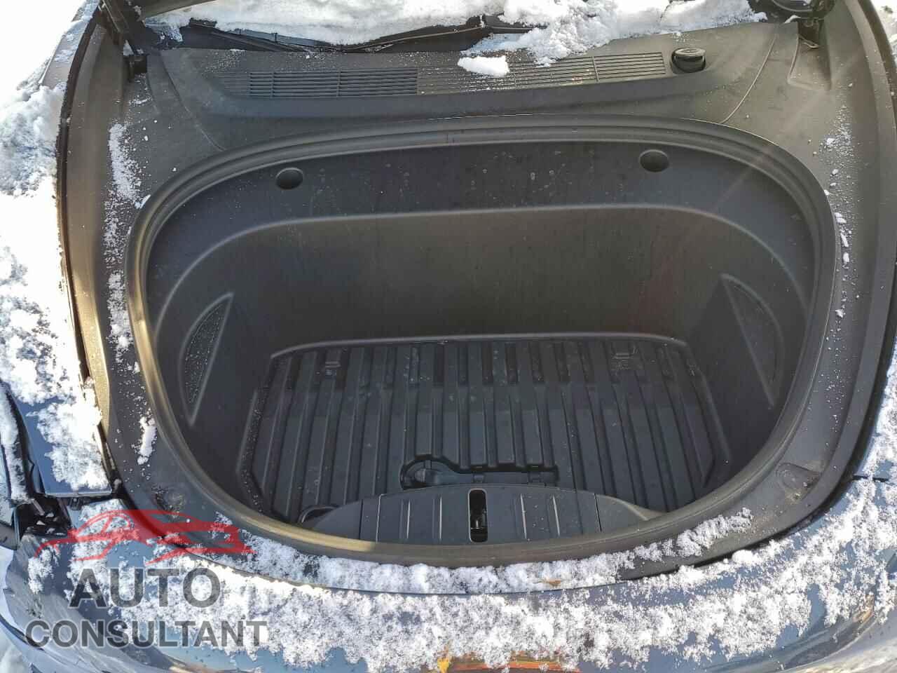 TESLA MODEL 3 2023 - 5YJ3E1EA5PF692323
