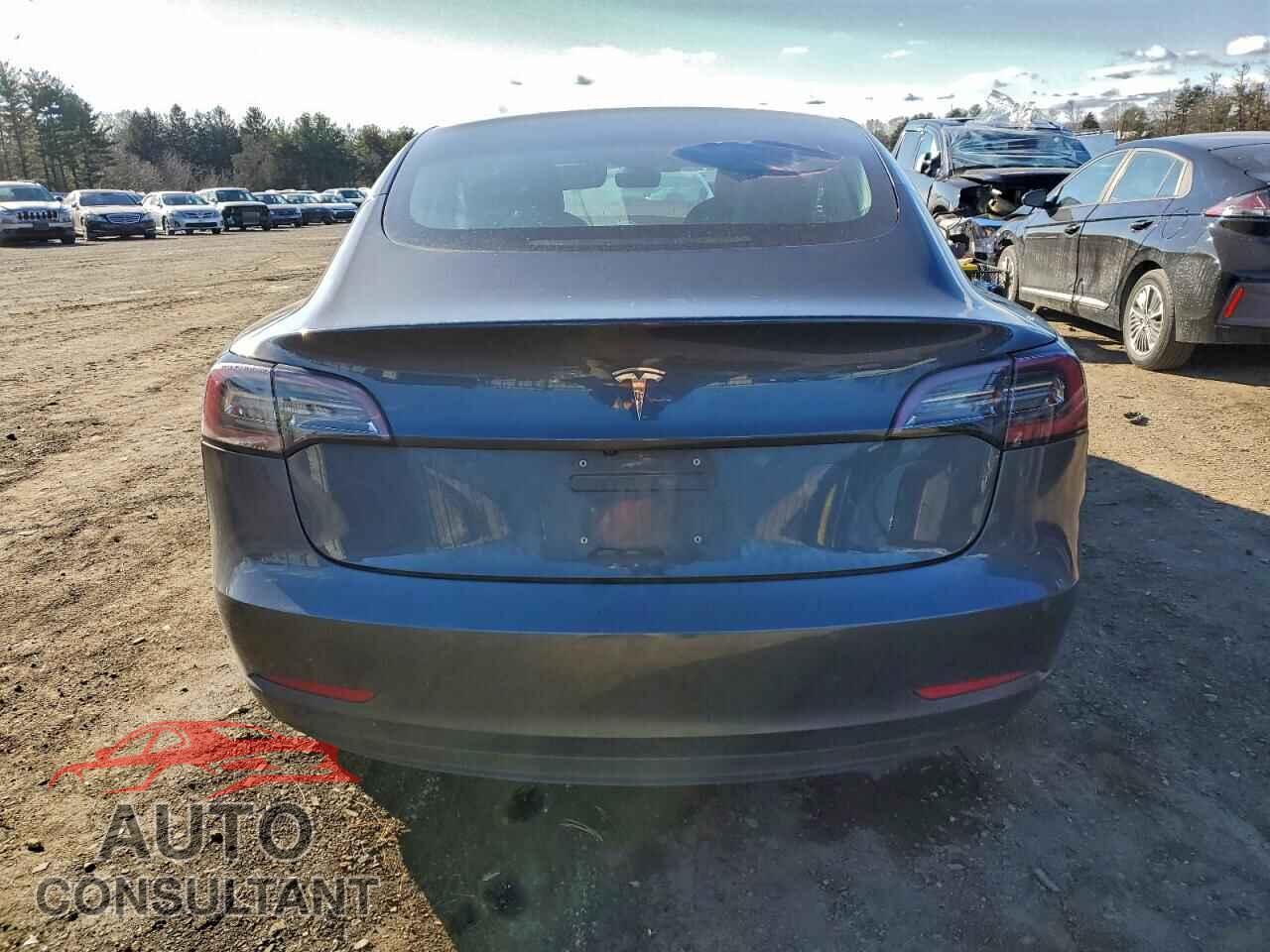TESLA MODEL 3 2018 - 5YJ3E1EA5JF045363
