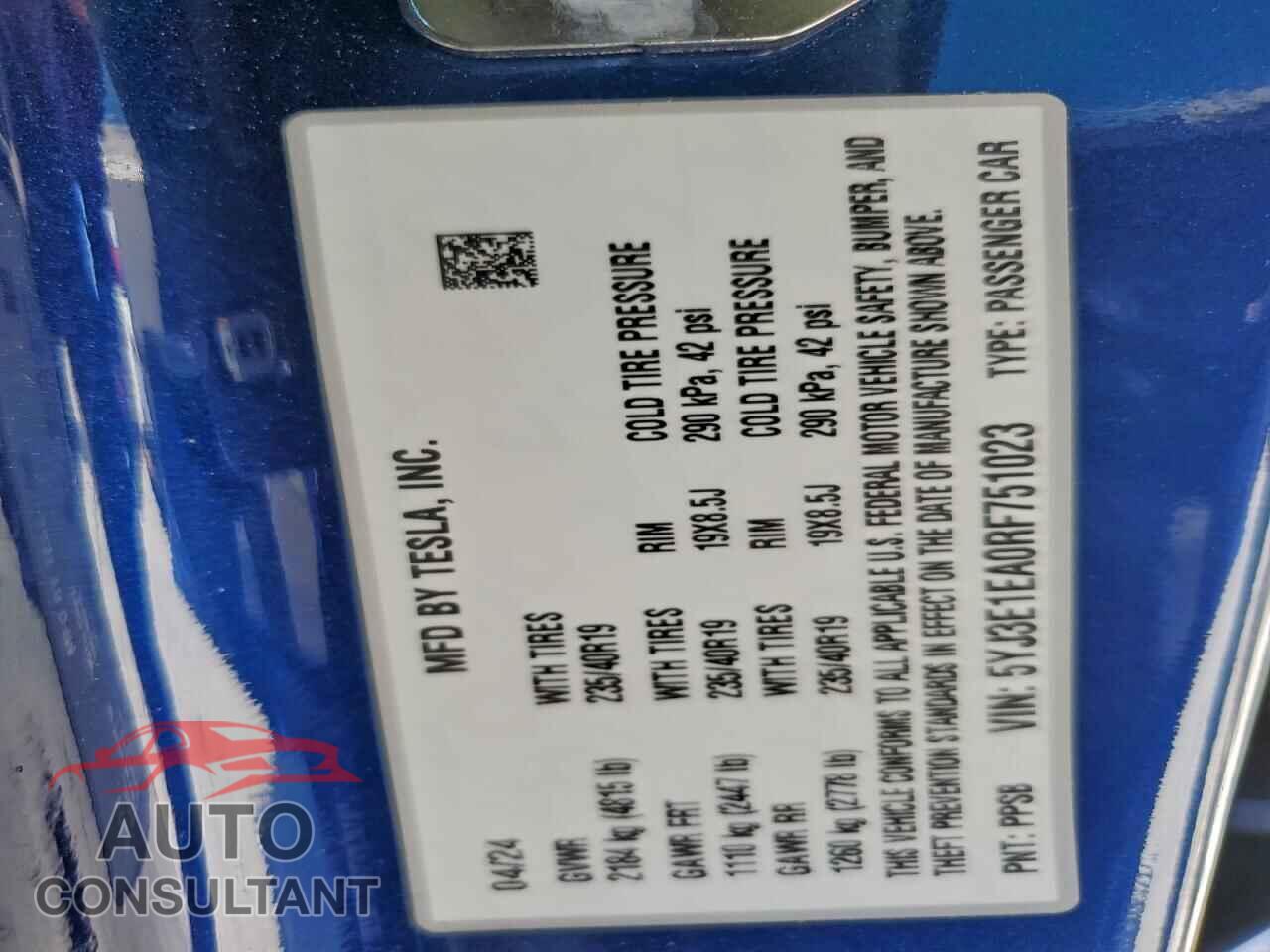 TESLA MODEL 3 2024 - 5YJ3E1EA0RF751023