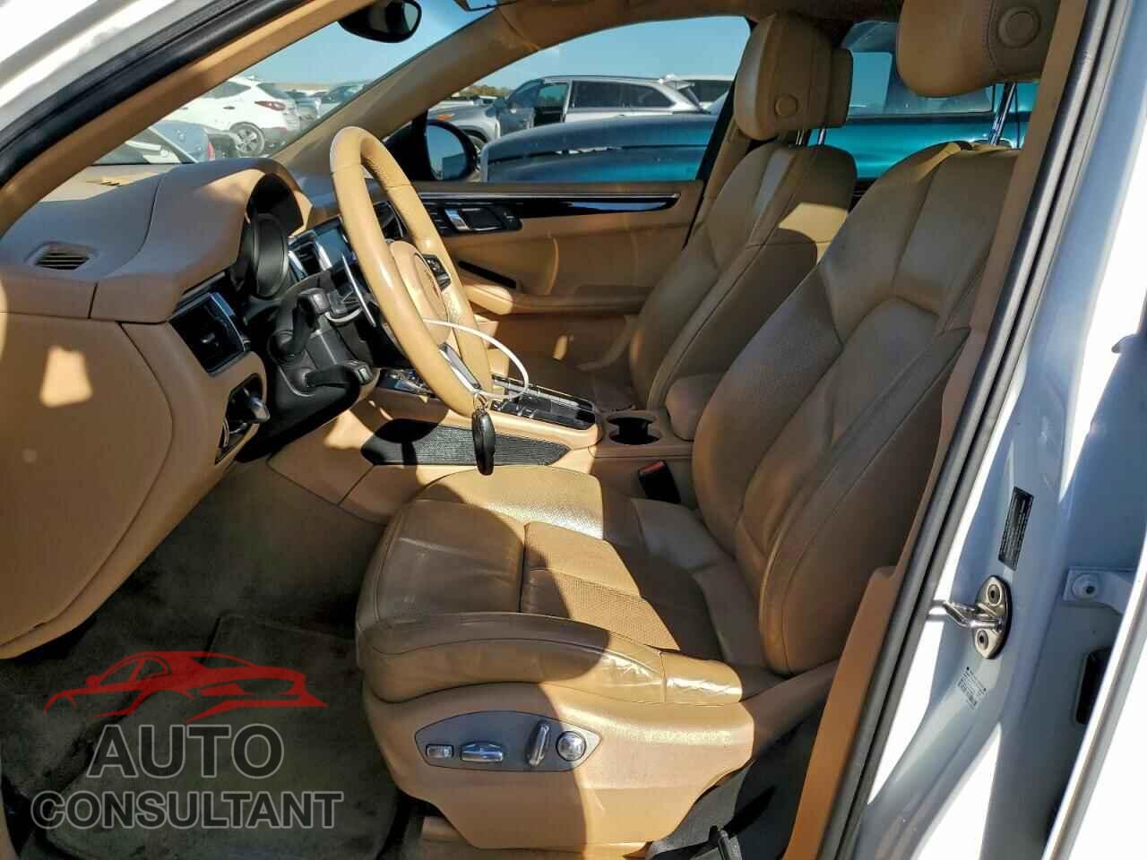 PORSCHE MACAN 2015 - WP1AB2A50FLB60518