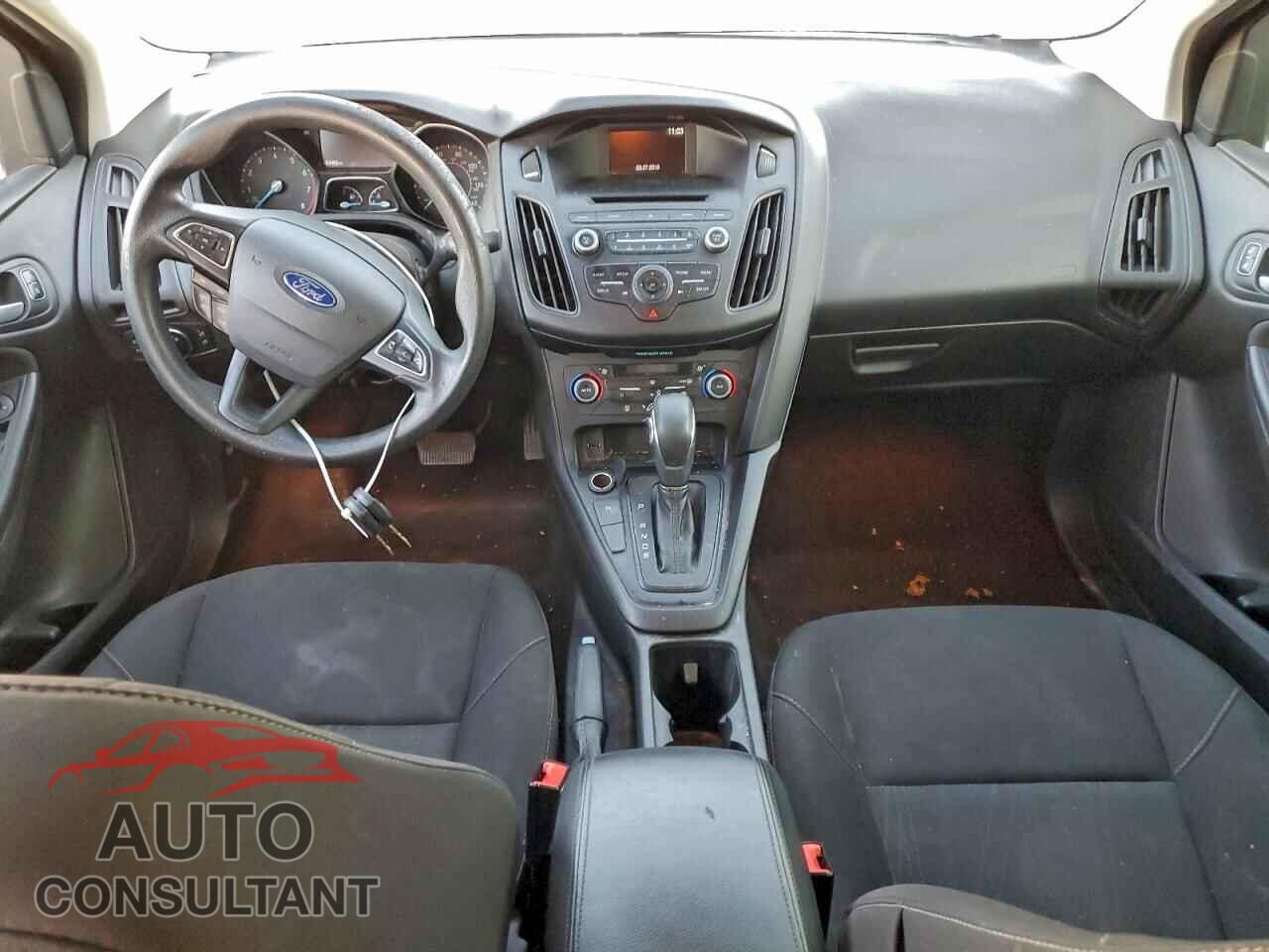 FORD FOCUS 2017 - 1FADP3FE4HL328801