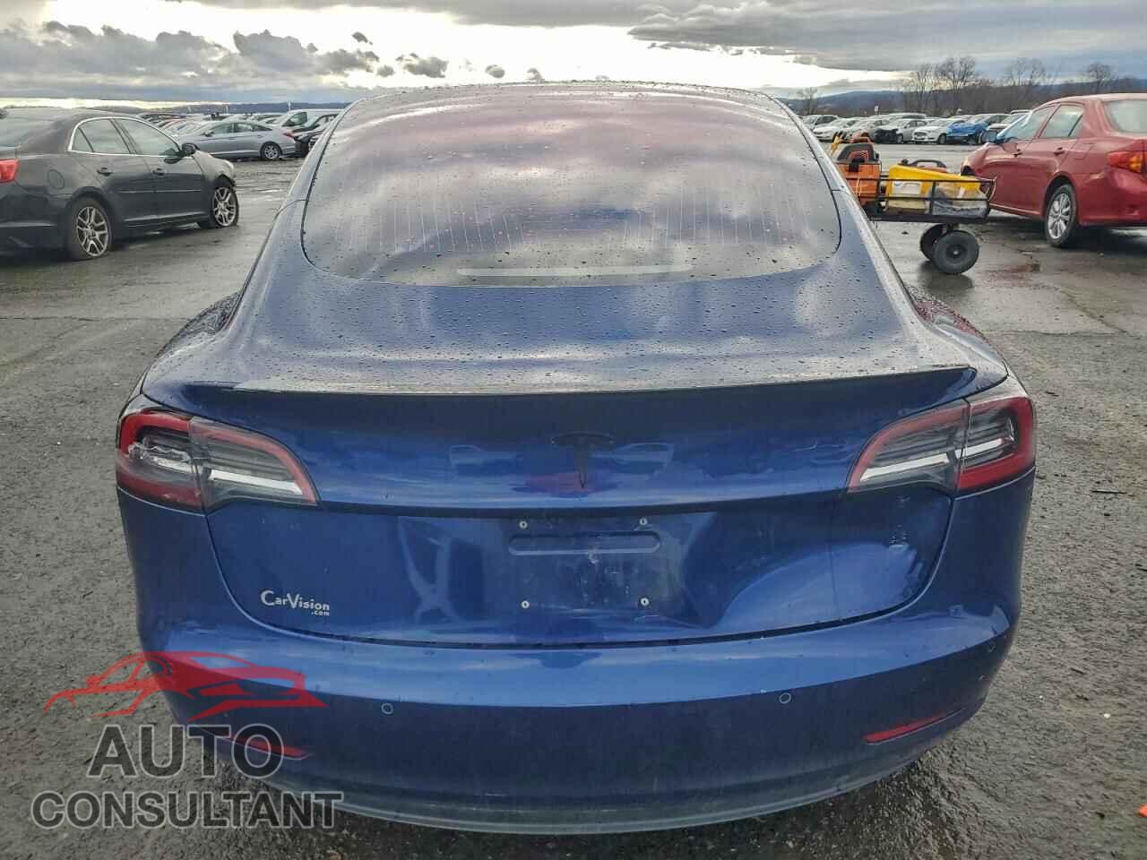 TESLA MODEL 3 2018 - 5YJ3E1EA1JF034165