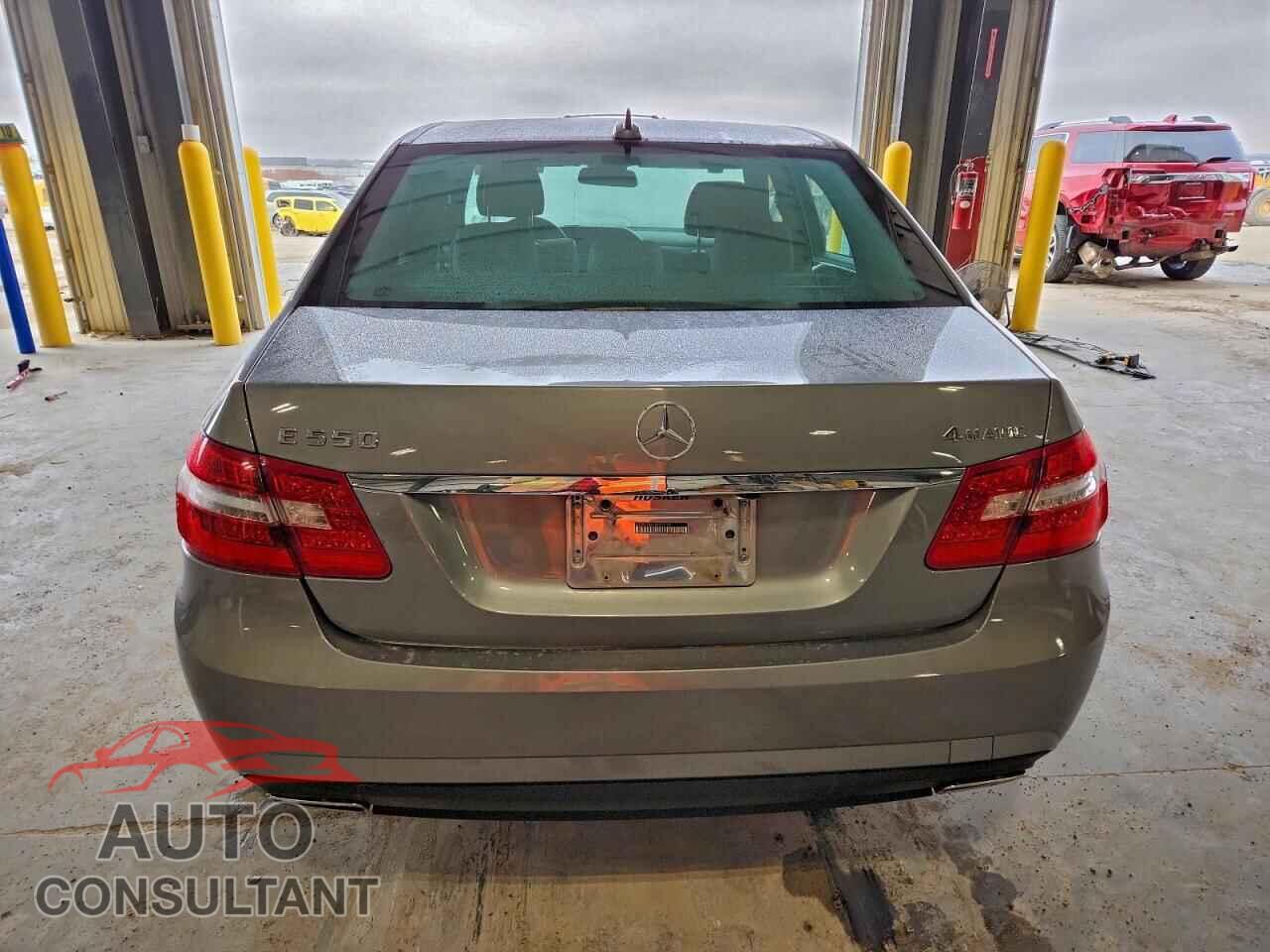 MERCEDES-BENZ E-CLASS 2011 - WDDHF9AB2BA471172