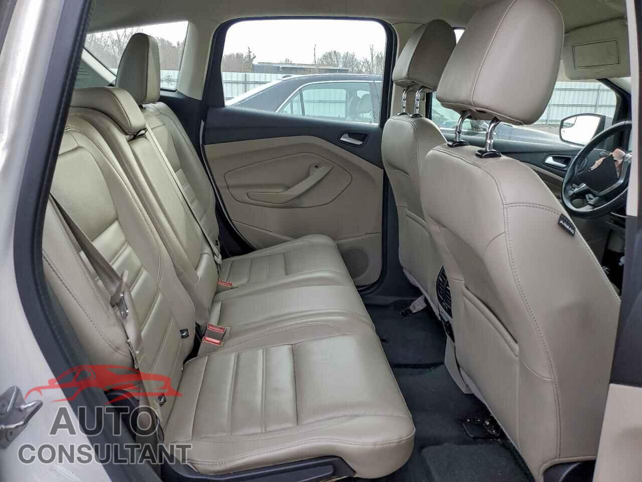 FORD CMAX 2017 - 1FADP5EU7HL103177
