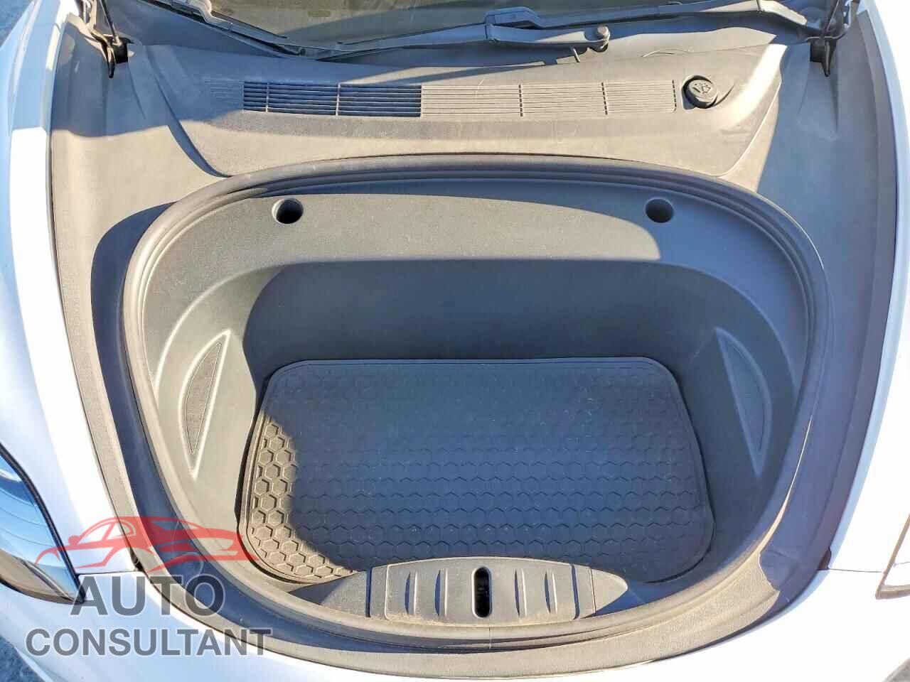 TESLA MODEL 3 2020 - 5YJ3E1EA0LF802477