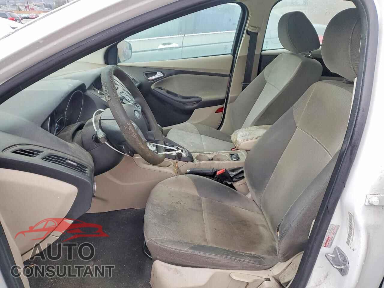 FORD FOCUS 2014 - 1FADP3K2XEL131798