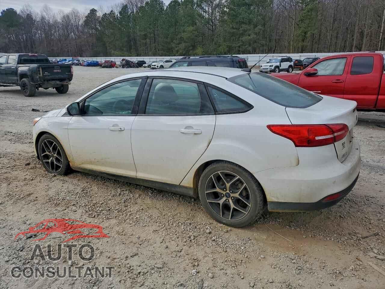 FORD FOCUS 2017 - 1FADP3H20HL228066