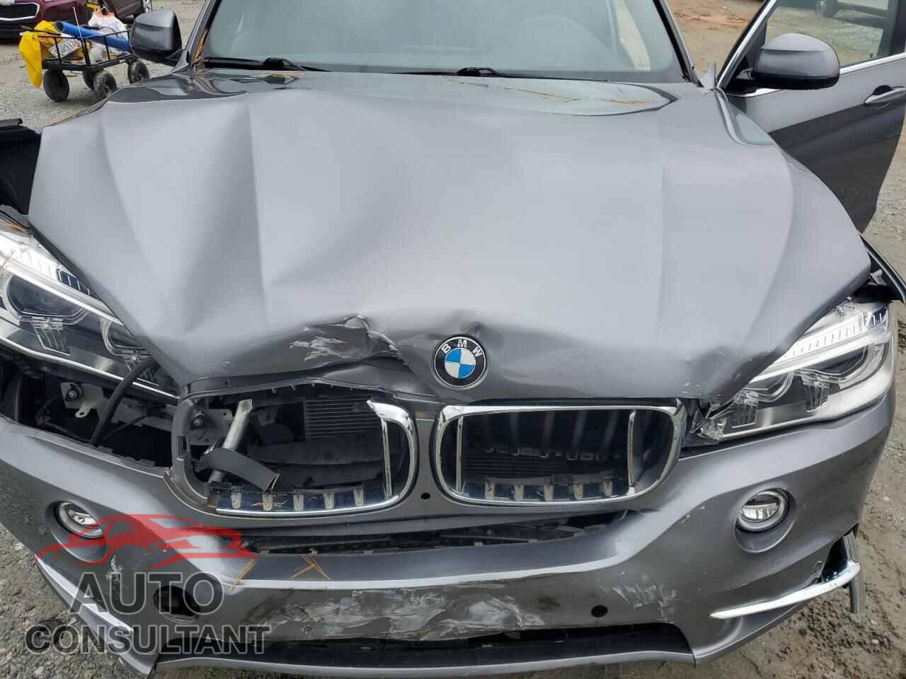BMW X5 2018 - 5UXKR0C5XJ0X94317