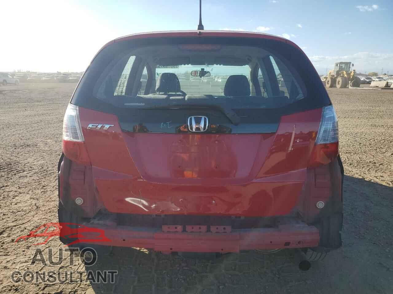 HONDA FIT 2013 - JHMGE8H33DC007718