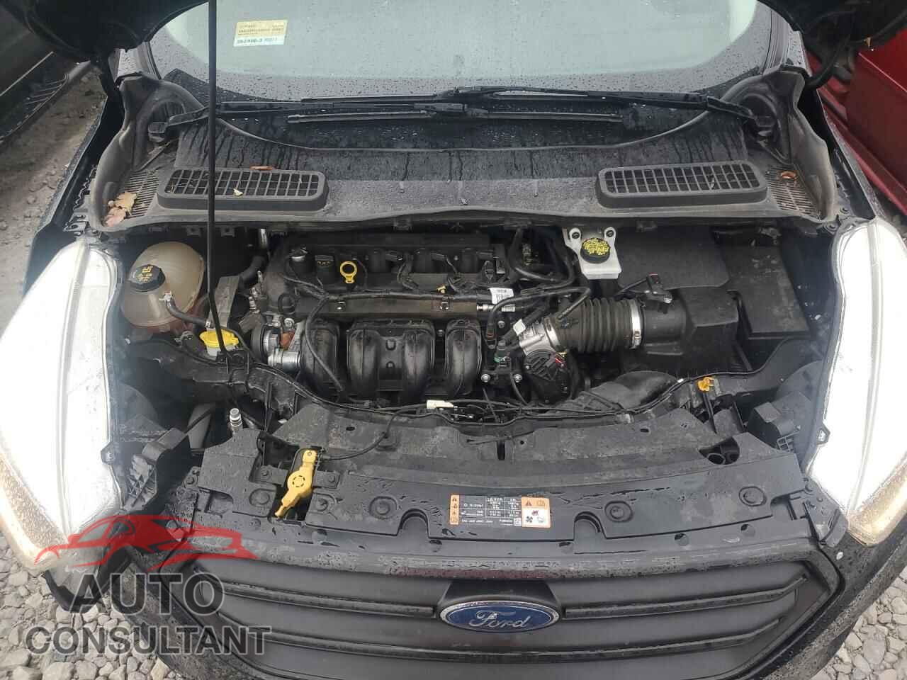 FORD ESCAPE 2017 - 1FMCU0F78HUC02896