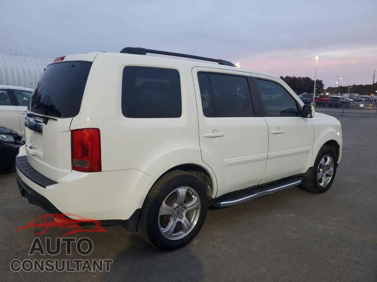HONDA PILOT 2013 - 5FNYF3H52DB032507
