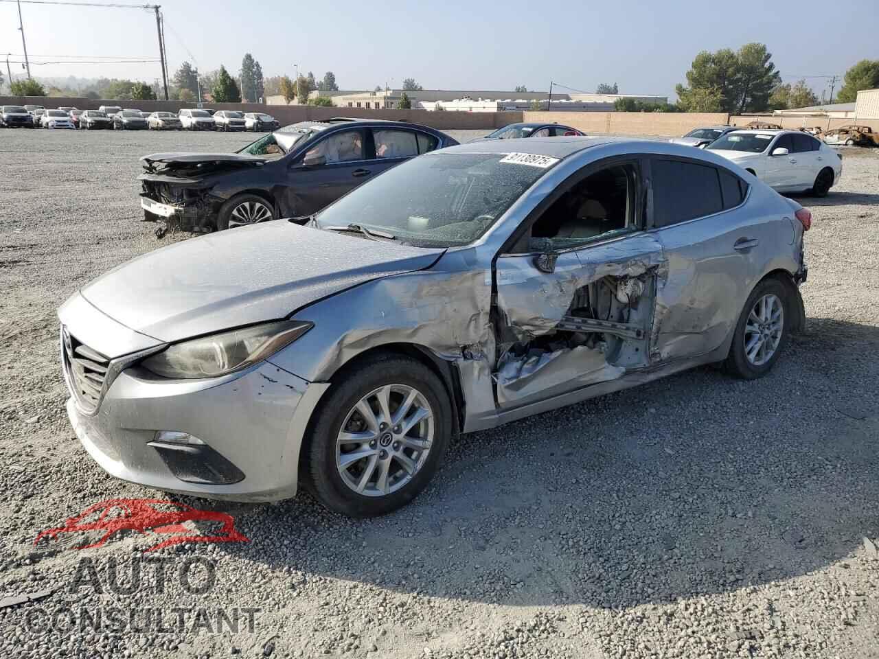 MAZDA 3 2014 - JM1BM1W79E1139875