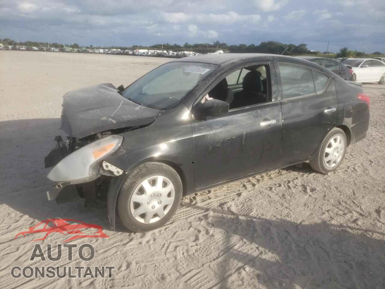 NISSAN VERSA 2017 - 3N1CN7AP3HL803597
